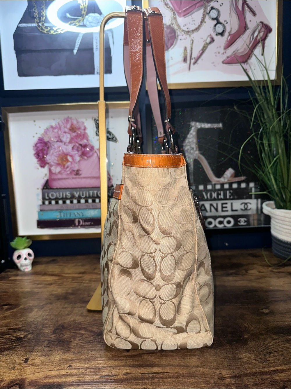 Coach Penelope Signature Tote - Picture 4 of 15